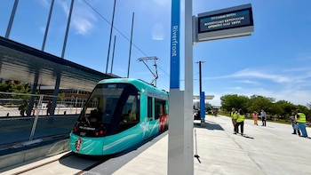 Houston inauguró un paseo peatonal en Main Street y varias ciudades suspenderán obras viales para reducir la congestión durante la Copa Mundial de la FIFA