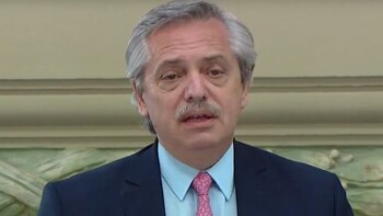 Fernández encabezó el discurso durante la asunción de Omar Perotti