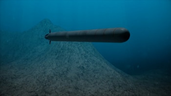 El arma puede operar a