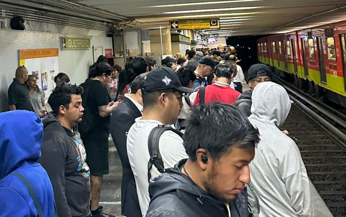Las Líneas 3, 4 y 5 del Metro reportan marcha lenta por lluvia en la Ciudad de México. Crédito: X/ @CarlosMart65732