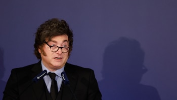 Javier Milei llama “impresentable dictador” a Pedro Sánchez y desea que los españoles lo echen “a patadas” en las elecciones generales