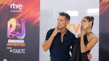 Carín León lidera con nueve nominaciones los Premios Juventud 2026, que celebran en España su primera edición en Europa