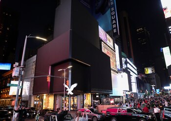 Times Square apagó sus famosas