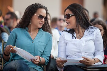 Las hijas del fallecido presidente