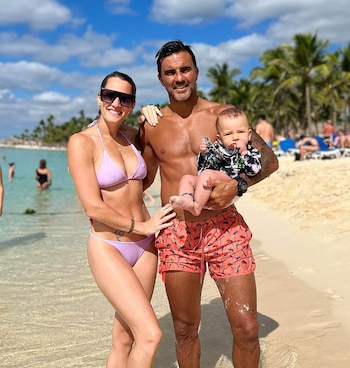 Mica Viciconte junto a Fabián