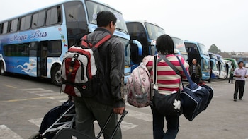 Las personas aprovechan el feriado