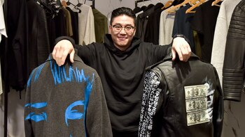 La campera intervenida por los