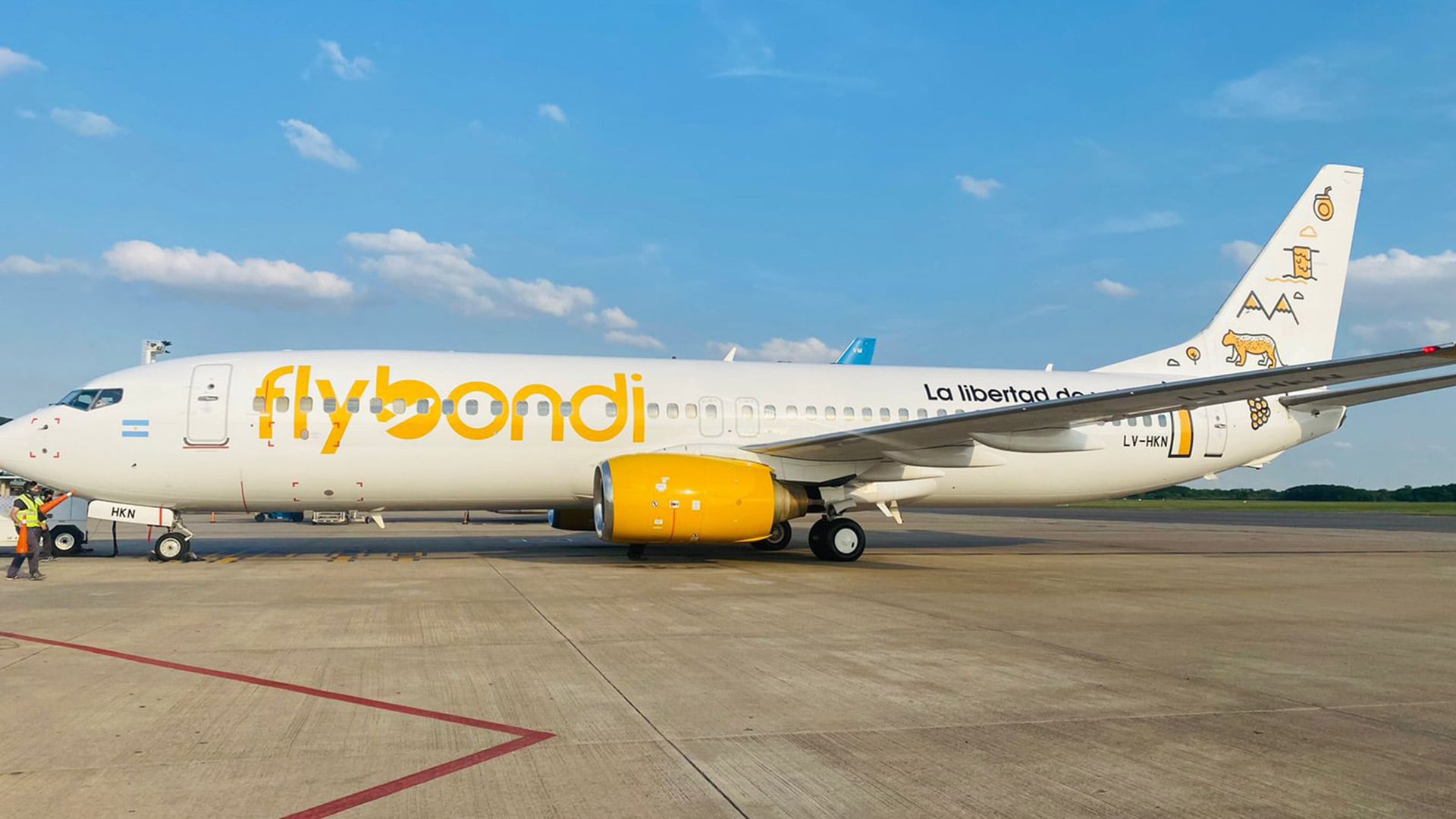 Flybondi debió cancelar los vuelos programados para hoy debido a la falta de combustible