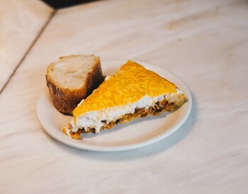 Tortilla de patatas con bonito