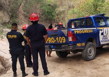 Las víctimas, identificadas como Milvia Ruano Pineda, de 29 años, y Eidan Jhoab Cante Ruano, de 11 (Cortesía @sonora969).