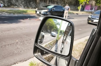 Un peatón fue atropellado sobre la Carretera de Oro provocó alteraciones en el flujo vehicular hacia Ilopango. (Foto cortesía)