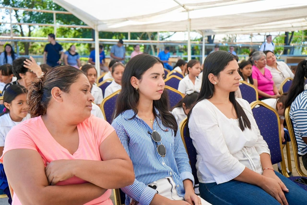 Gallardo señaló que la autonomía económica, la educación, el empleo y el emprendimiento de las mujeres funcionan como factores de protección.