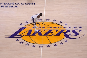 La venta de Los Ángeles Lakers supera en más de 2.500 millones de dólares el precio que Mark Walter pagó por el control del equipo en octubre (Kirby Lee-USA TODAY Sports)