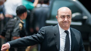 Murillo Karam dejó terapia intensiva,