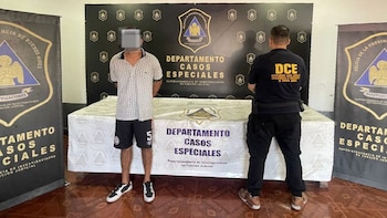 Simularon ser pasajeros de una