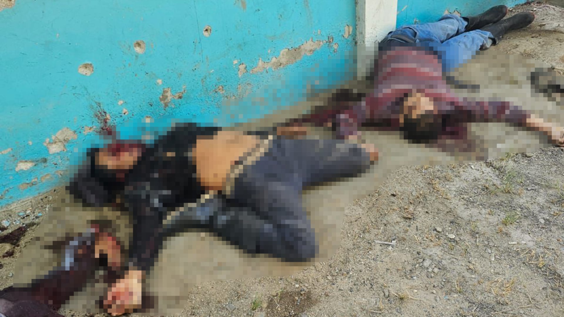Masacre en Honduras, en la comunidad de Rigores, en Trujillo, Colón, donde se confirma una masacre que deja como saldo de al menos 14 personas muertas, entre ellas 11 hombres y 3 mujeres, en un hecho ocurrido en una finca de palma africana. Foto Infobae Centroamérica/Cortesía