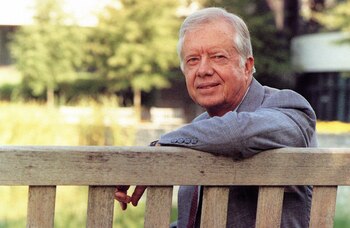 Jimmy Carter posando para una