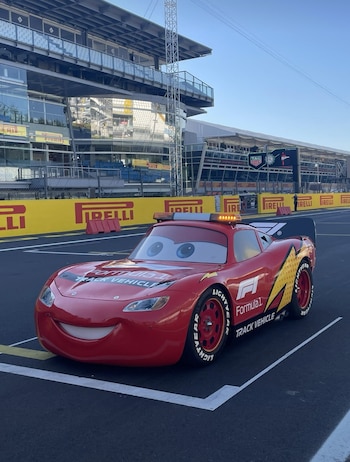 El Rayo McQueen se hace presente en Monza (Disney)