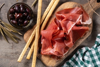 Jamón serrano (Magnific)