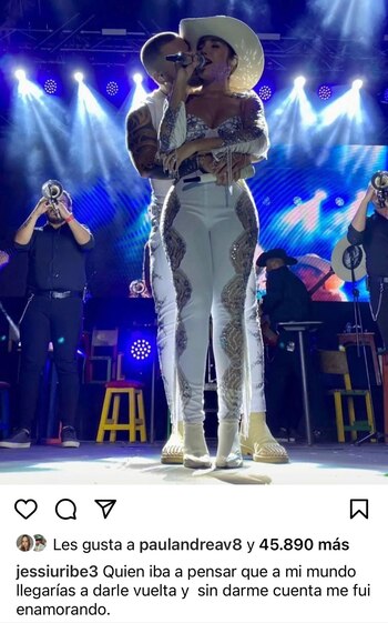Jessi Uribe le dedica unas