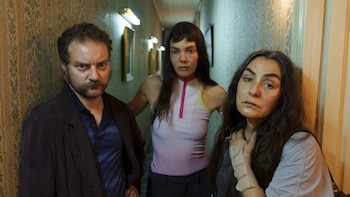 Pol López, Ana Rujas y Candela Peña en 'La desconocida'