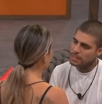 Pamela López pierde la paciencia en vivo y Paul Michael la enfrenta tras discusión nocturna. Captura: La Granja Vip.