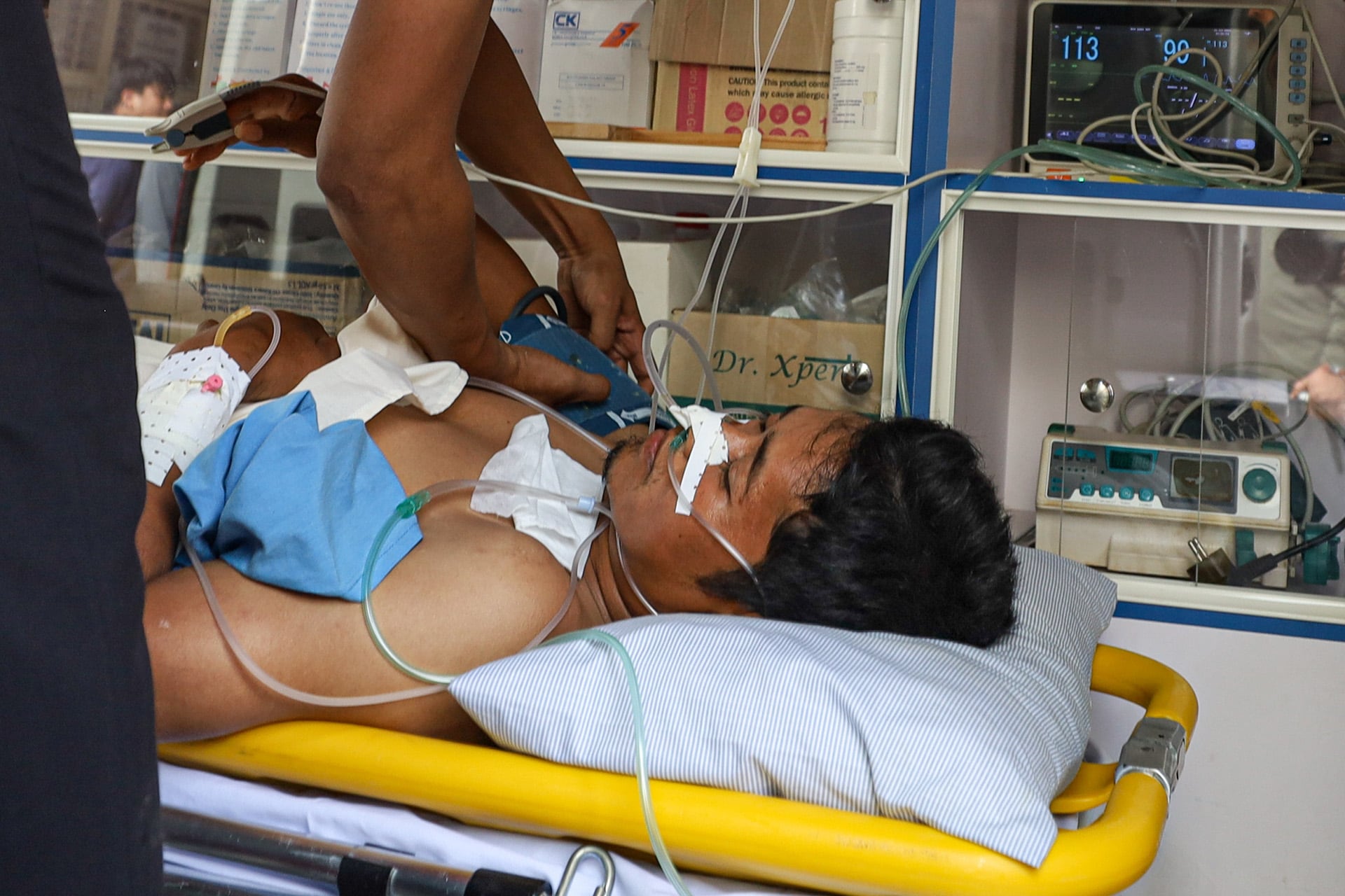 El Ejército tailandés dijo que se han establecido casi 500 refugios temporales en cuatro provincias fronterizas, que albergan a 125.838 personas.