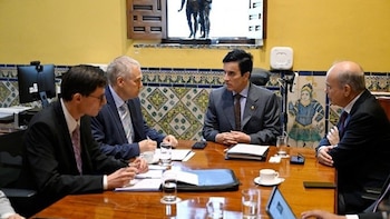 Perú convoca al embajador de Rusia para pedir información sobre sus connacionales en la guerra con Ucrania