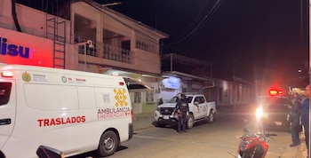 El ex político fue llevado a una clínica particular, donde su estado de salud se reportó como crítico. (X @ELPINERO)