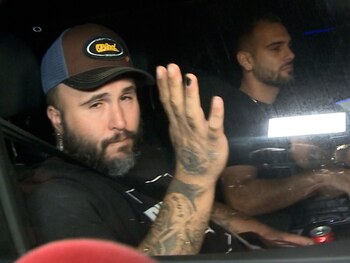 18-11-2021 ¿De qué habló Kiko Rivera en su viaje a Cantora tras la muerte de su abuela? ¡Manuel Cortés lo aclara por fin!.
MADRID, 18 (CHANCE) Manuel Cortés, hijo de Chiquetete y Raquel Bollo, fue quien recogió en el aeropuerto de Sevilla a Kiko Rivera a su llegada de La Graciosa - donde se encontraba para asistir a la boda de su prima Anabel Pantoja - tras el fallecimiento de su abuela, doña Ana, y la única persona que acompañó al Dj en su viaje a Cantora para reencontrarse con Isabel Pantoja después de un año de guerra mediática.
EUROPA ESPAÑA SOCIEDAD