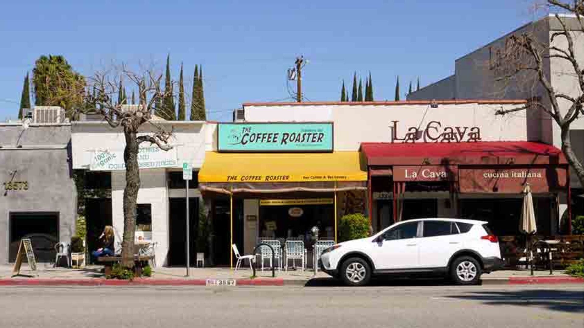 Las imágenes actuales de Ventura Boulevard muestran el lugar exacto donde Homero entró a la tercera dimensión (foto: X/@Data_Simpsons)