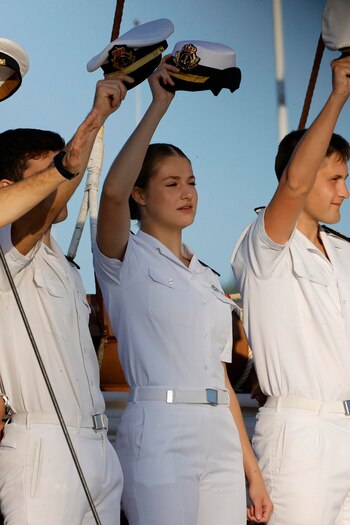 La princesa Leonor junto a