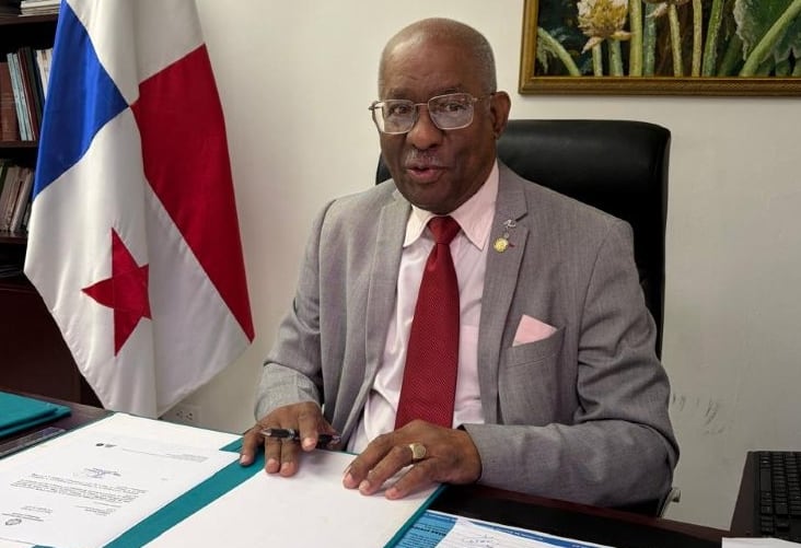 Ricardo Parker, secretario general de la Universidad de Panamá, calificó como “preocupante” la falsificación de diplomas. (UP)