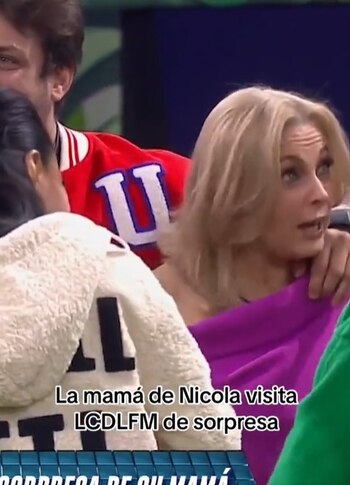 La señora Fiorella entró después