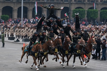 Turistas nacionales e internacionales se
