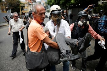 Un manifestante herido durante una