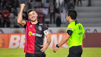 Bernardo Cuesta es el goleador