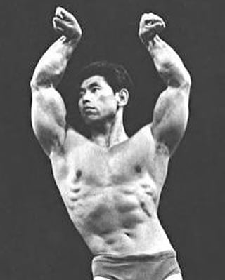 A los 34 años, cuando ya era campeón nacional decidió retirarse de las competencias