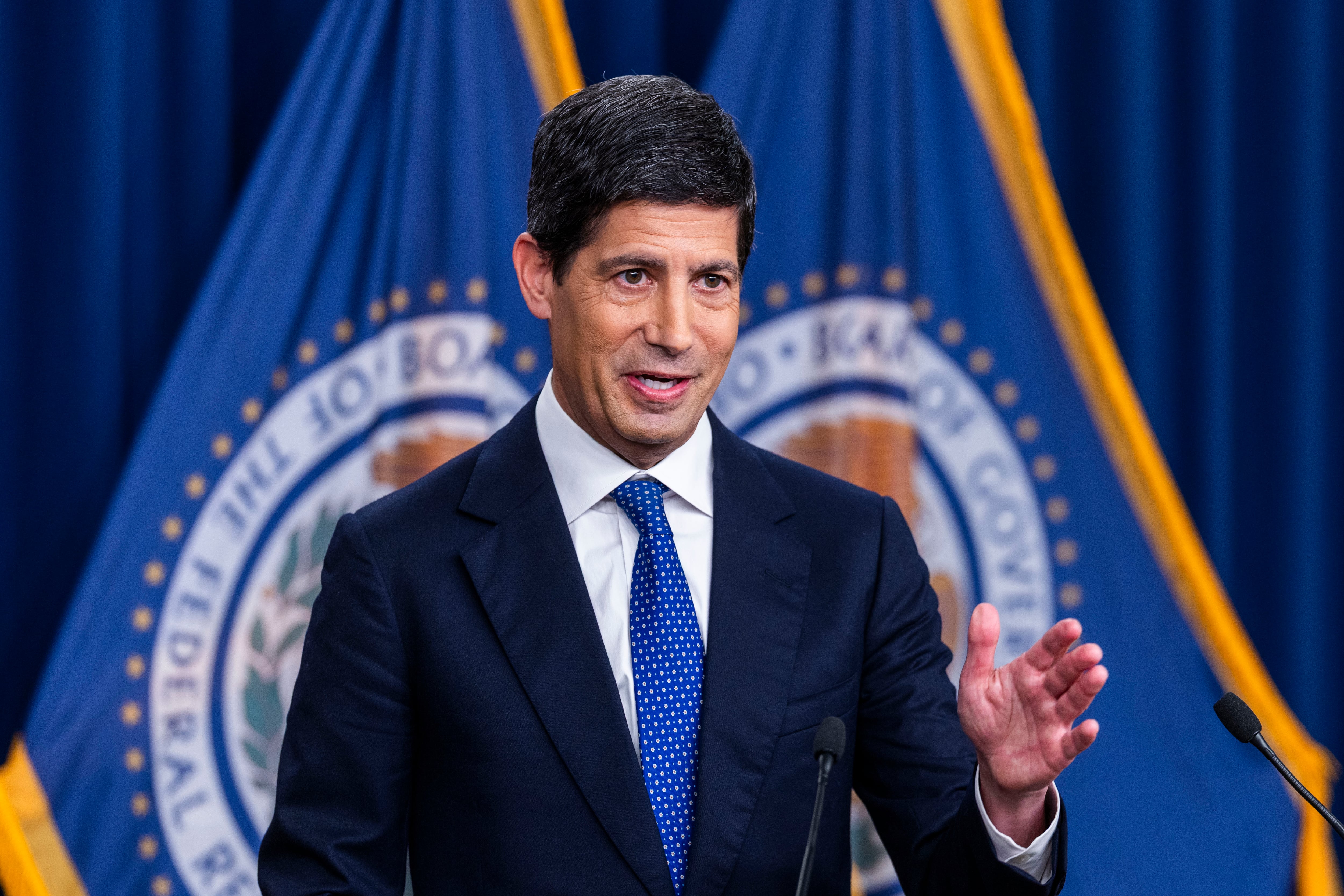 El presidente de la Reserva Federal, Kevin Warsh, anunció la suba de las tasas de interés de 25 puntos básicos. (Foto: EFE)