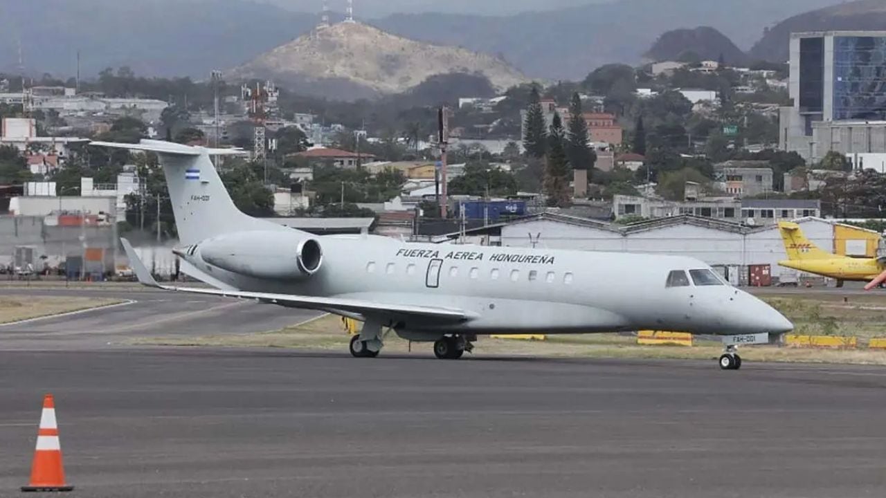 La Secretaría de Defensa informó que siete empresas ya retiraron las bases de la subasta internacional del avión presidencial. Las inspecciones técnicas de la aeronave avanzan con un cronograma de una empresa por día. (Foto: Cortesía)