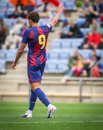 Abdelkarim anotó ocho goles en 11 partidos con el Juvenil A del Barcelona, entre ellos un triplete en 15 minutos ante Montecarlo, y convenció a los dirigentes culés de su contratación definitiva (Crédito: Instagram / @hamzabdelkarim)