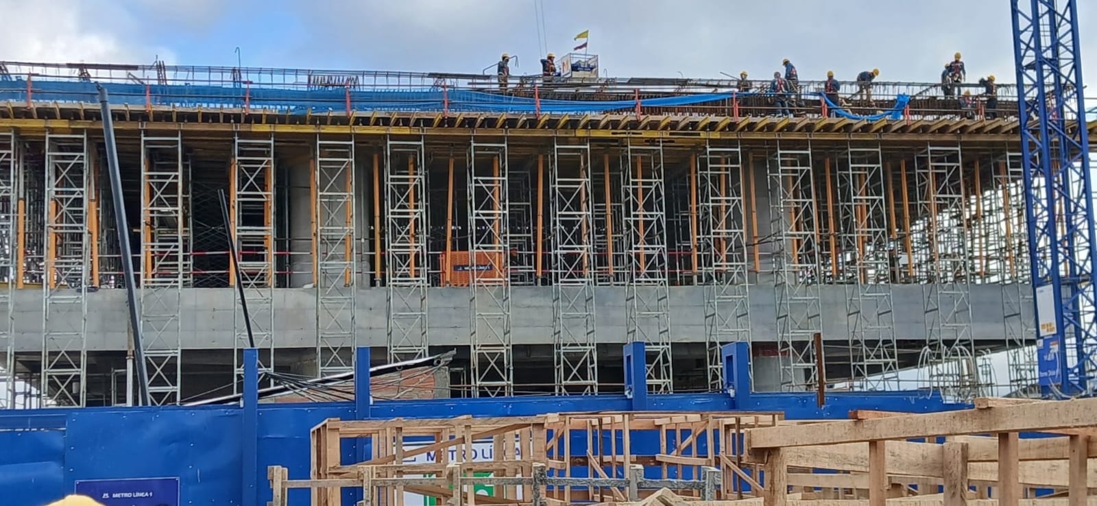 Las alertas operativas señalaron el asentamiento de estructuras sobre escombros y agua en los sectores de Fontibón y Patio Bonito - crédito Cortesía