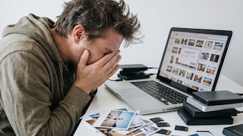 Incapaz de borrar una foto o un correo: qué es el Síndrome de Diógenes digital