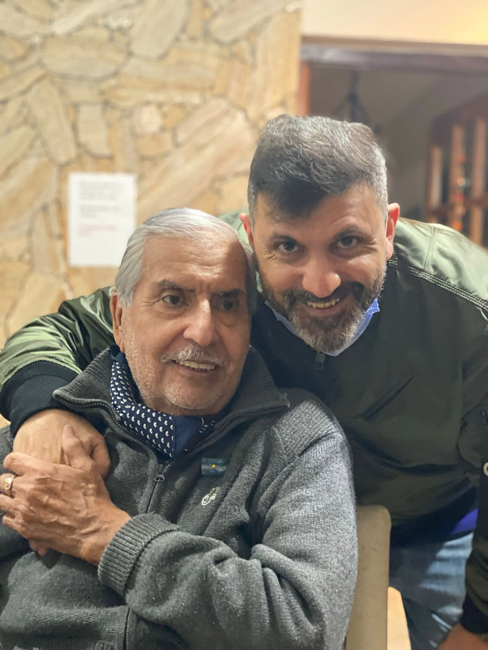 Juan Manuel Herrera junto a su padre Vito, del cual aprendió el oficio de pastelero