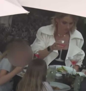 Tras una jornada de compras,