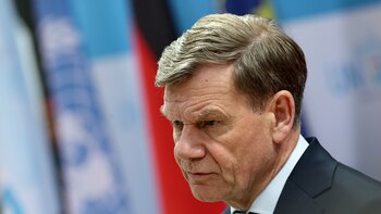 Wadephul llama a adaptar las