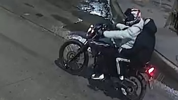 Atraparon a los dos motochorros acusados de asesinar a un policía en Merlo: los videos que fueron clave para identificarlos