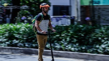 Esta es la ley para el uso de patinetas eléctricas en Colombia en 2026: edad, velocidad y seguridad para transitar