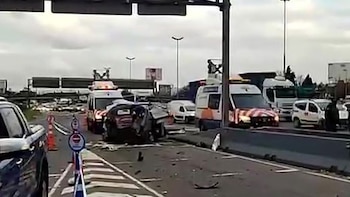 Trágico choque múltiple entre tres vehículos en Panamericana: una persona murió y otra resultó herida