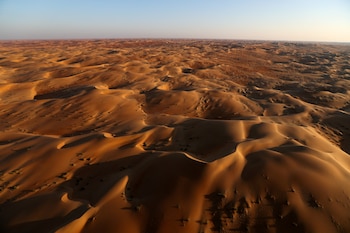 Los desiertos cubren más de una quinta parte de la superficie terrestre y alcanzan temperaturas extremas (REUTERS/Hamad I Mohammed)